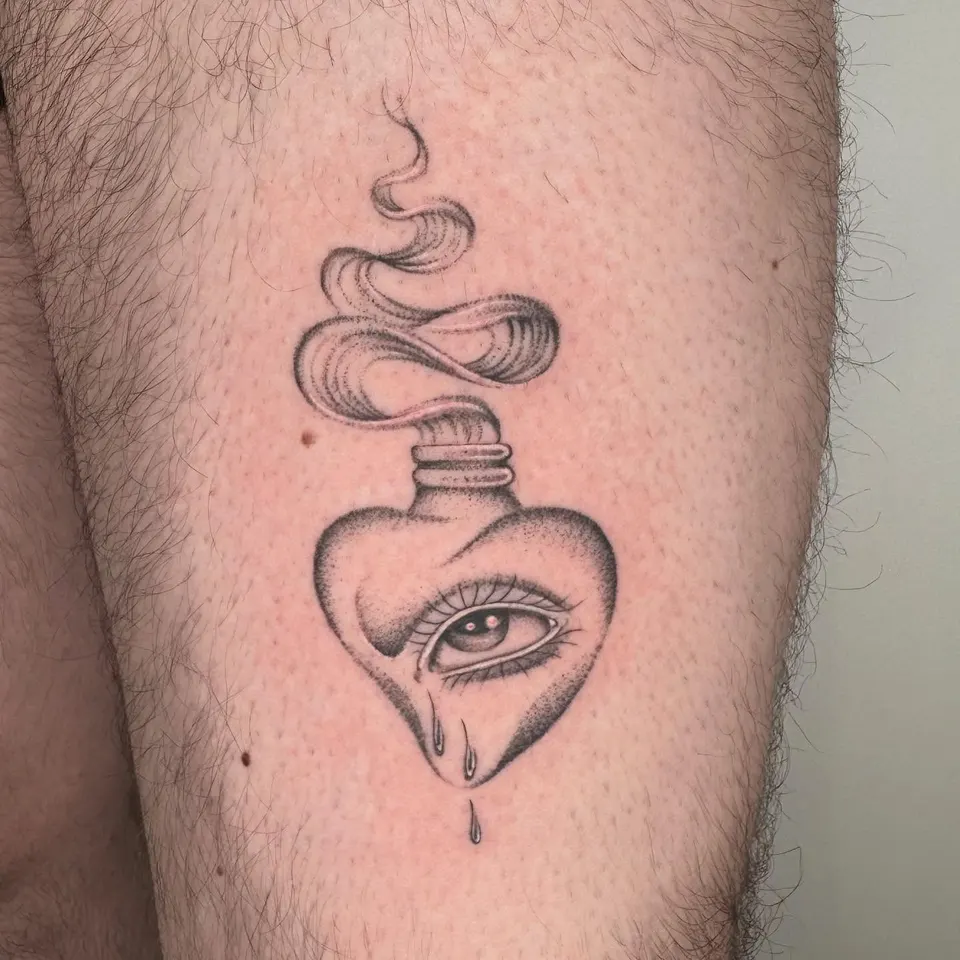 Tatouage « Cœur sacré à l'œil »