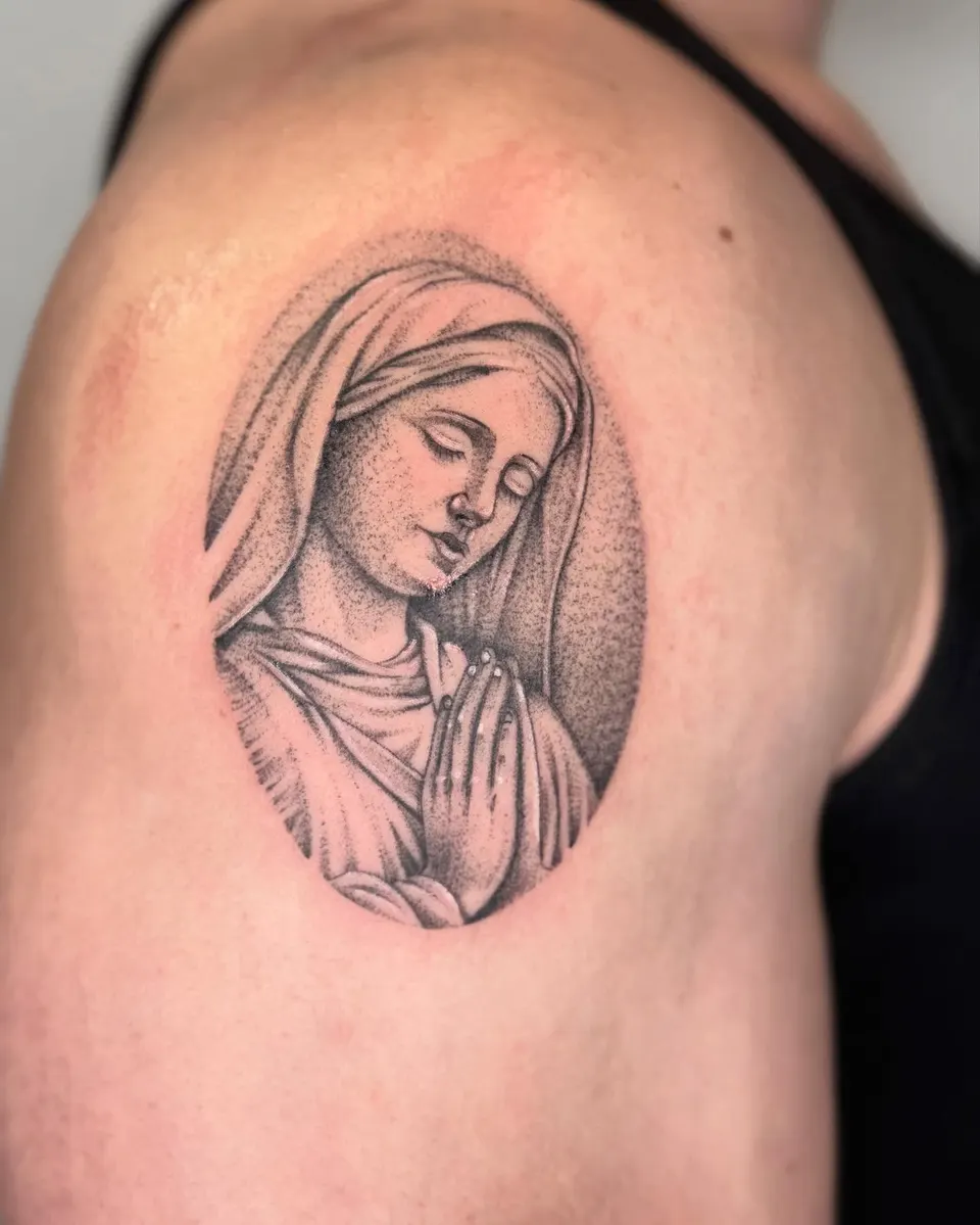 Tatouage « Vierge en prière »